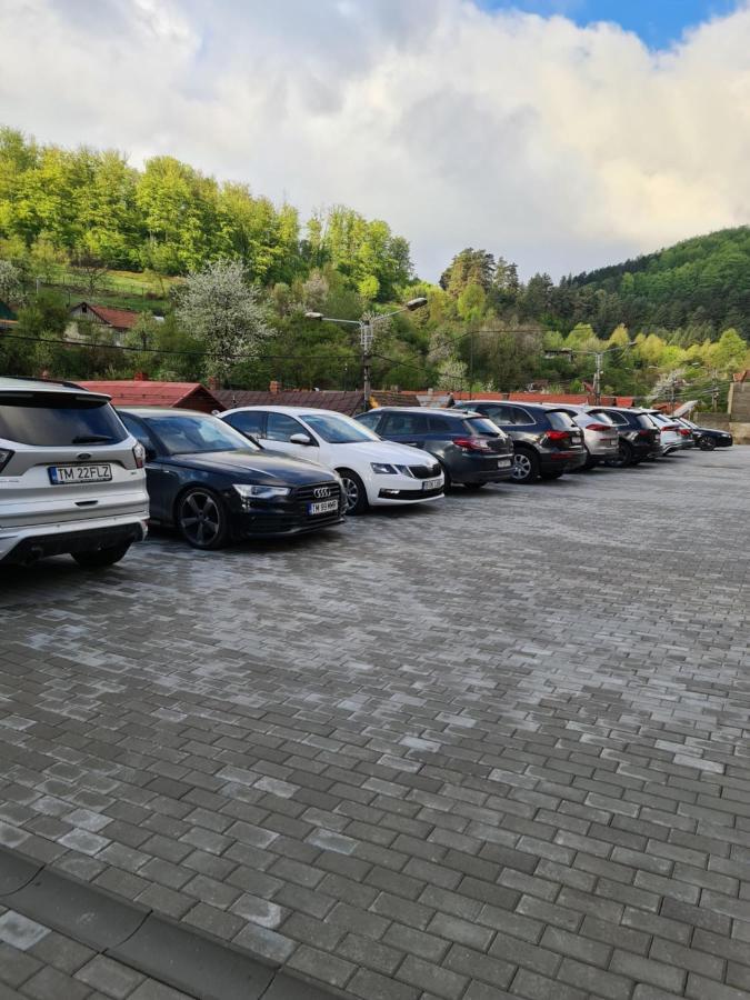 Hotel Casa Piri Anina Zewnętrze zdjęcie