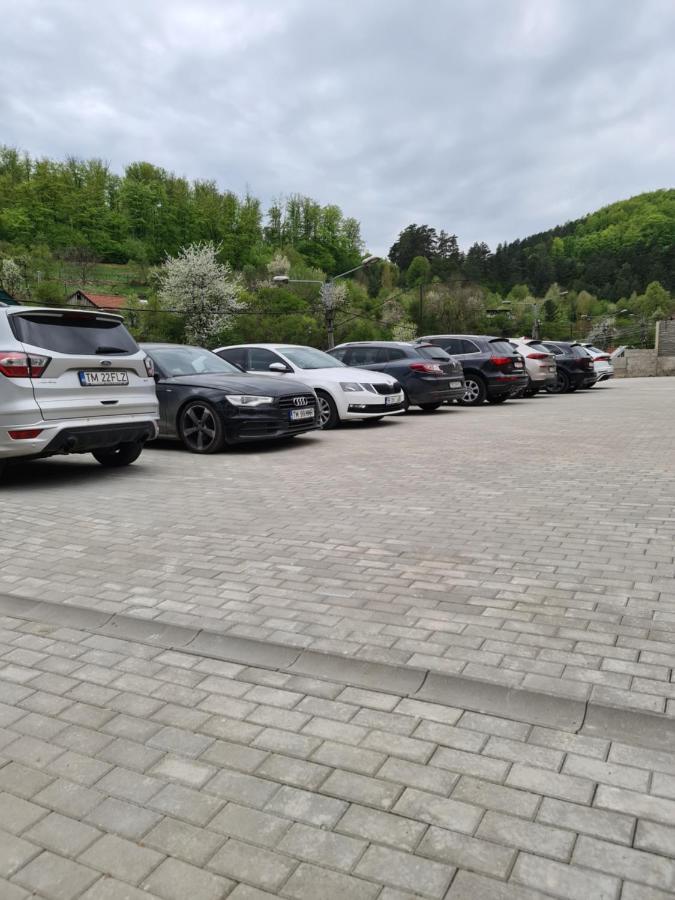 Hotel Casa Piri Anina Zewnętrze zdjęcie