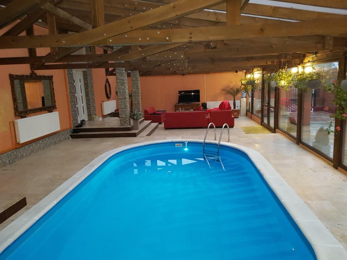 Hotel Casa Piri Anina Zewnętrze zdjęcie